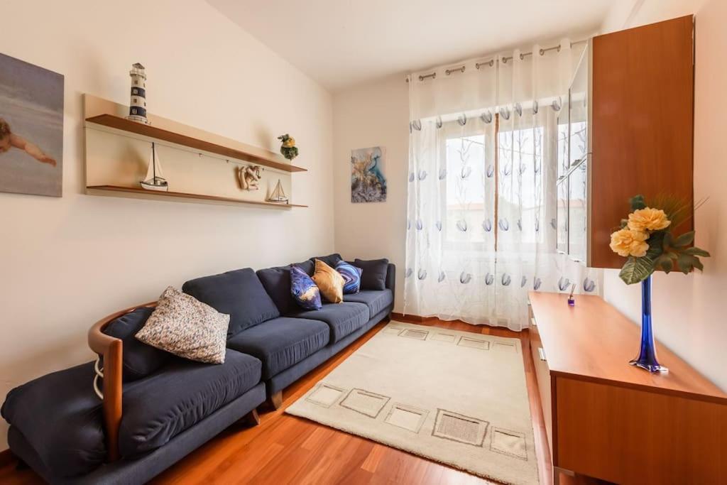 Parking & Wifi City Walls Apartment ปิสโตยา ภายนอก รูปภาพ